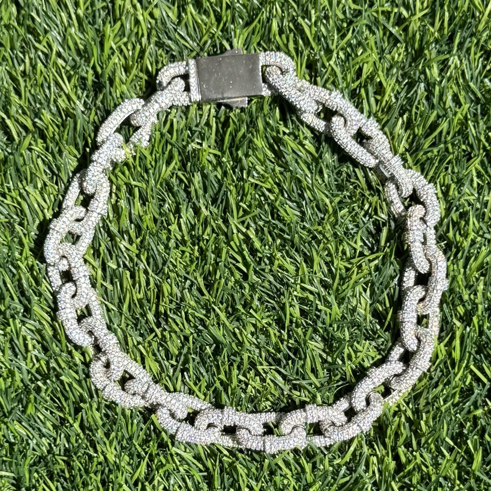 Chain Links Diamond Chain - Picture 6 of 7